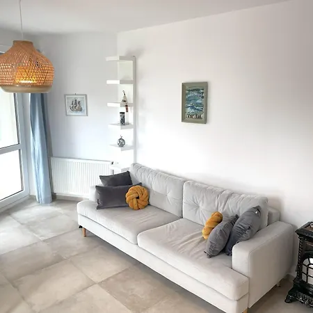 Morze Sztuki Iii, Appartement Jantar