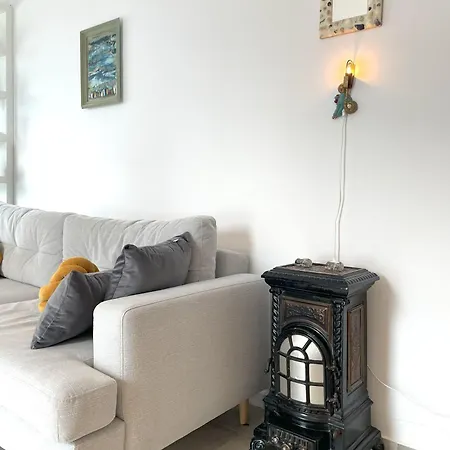 Morze Sztuki Iii, Appartement Jantar