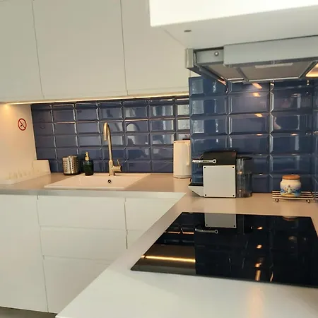 Morze Sztuki Iii, Apartmán *