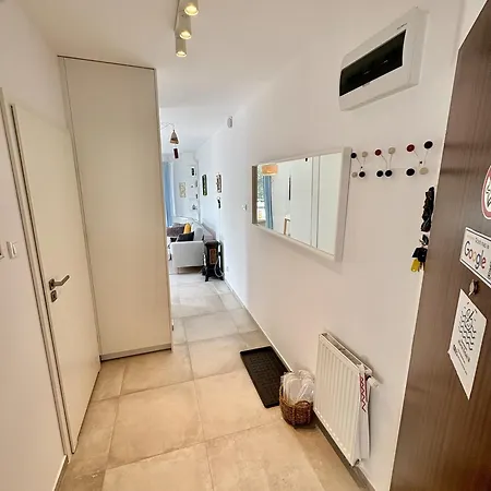 Morze Sztuki Iii, Appartement *