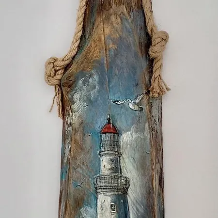 Morze Sztuki Iii, Apartmán