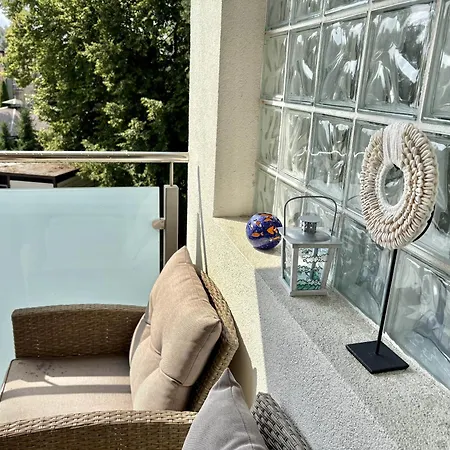 Morze Sztuki Iii, Appartement *