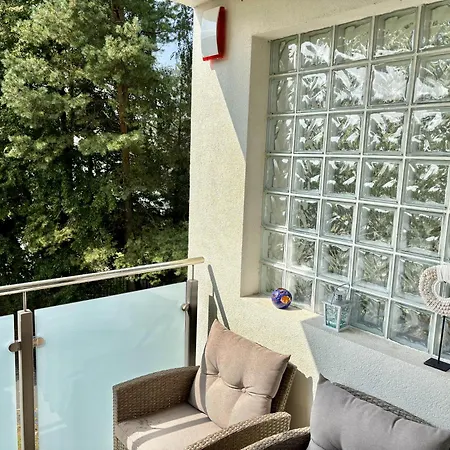 Morze Sztuki Iii, Apartmán *