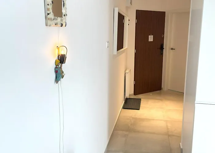 Morze Sztuki Iii, Appartement Jantar