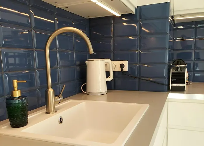 Morze Sztuki Iii, * Jantar