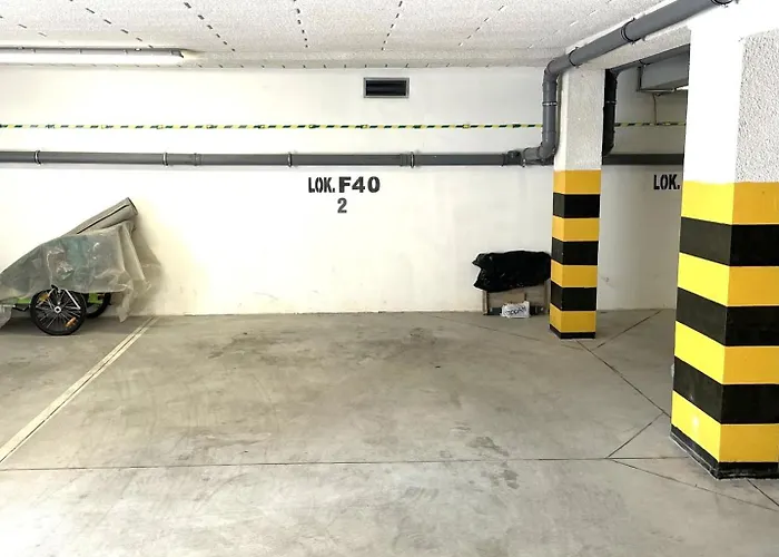 Morze Sztuki Iii, Jantar